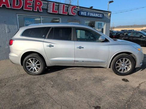 Used 2017 Buick Enclave Convenience image 3