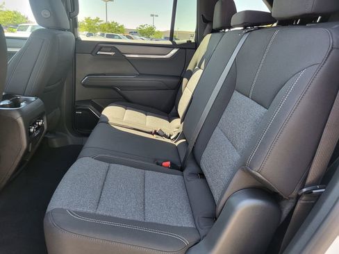 New 2026 GMC Acadia Elevation image 5