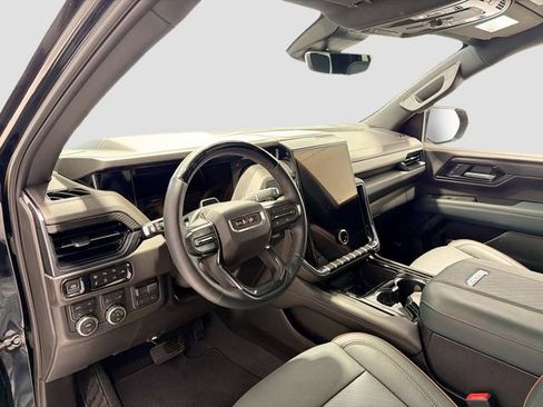 Used 2025 GMC Yukon XL AT4 w/ Premium Trailering Package image 9