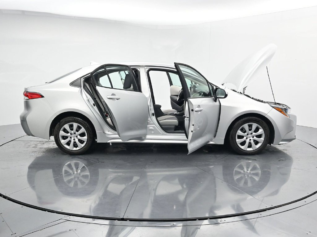 Used 2023 Toyota Corolla LE FWD image 41