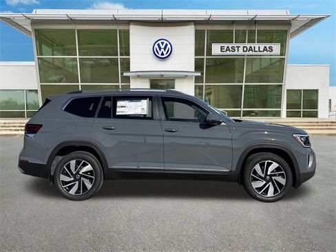 New 2026 Volkswagen Atlas SEL image 2