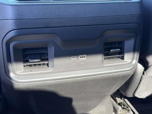 Used 2023 Chevrolet Silverado 1500 LT AWD/4WD image 14