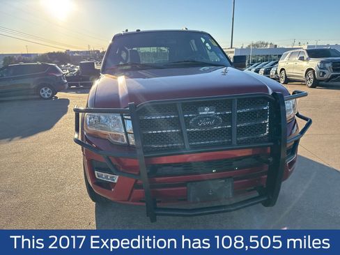 Used 2017 Ford Expedition XLT w/ Equipment Group 202A image 2
