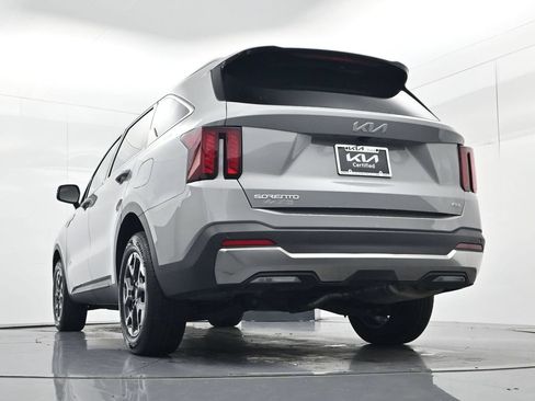 Certified 2026 Kia Sorento S AWD/4WD image 44