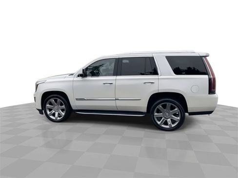 Used 2020 Cadillac Escalade Premium Luxury image 5