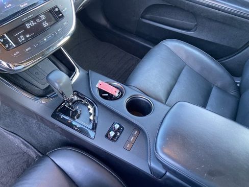 Used 2018 Toyota Avalon Touring w/ All Weather Liner Package FWD image 11