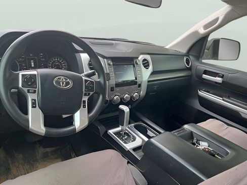 Used 2019 Toyota Tundra SR5 w/ SR5 Upgrade Package image 10
