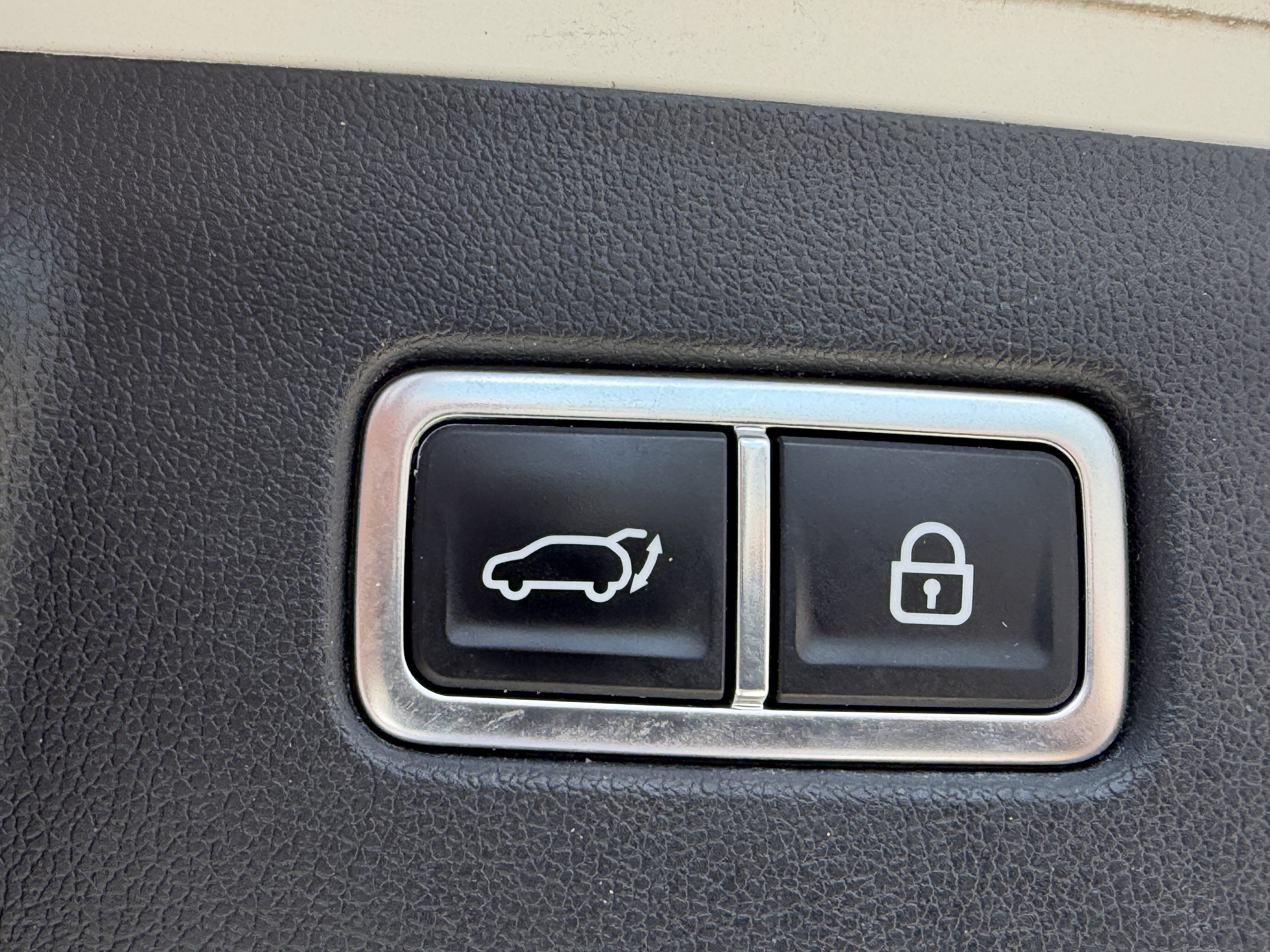Certified 2021 Kia Sorento SX FWD image 14