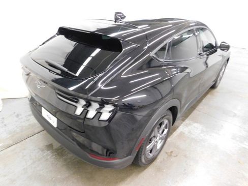 Used 2023 Ford Mustang Mach-E Select image 3