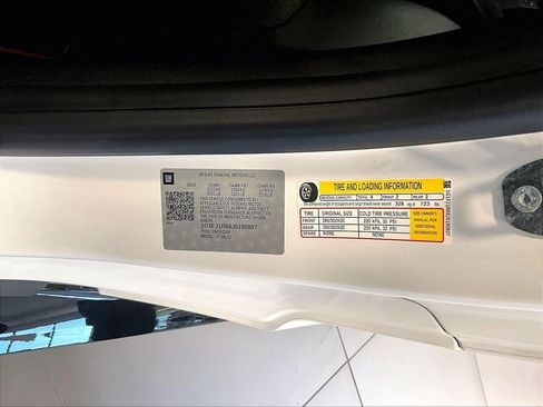Used 2018 Chevrolet Camaro ZL1 RWD image 29