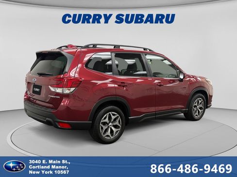 Certified 2023 Subaru Forester Premium AWD/4WD image 5