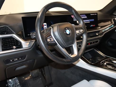 Used 2024 BMW X5 xDrive40i w/ Premium Package AWD/4WD image 40