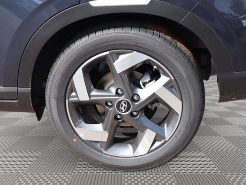 New 2026 Hyundai Venue SEL FWD image 5