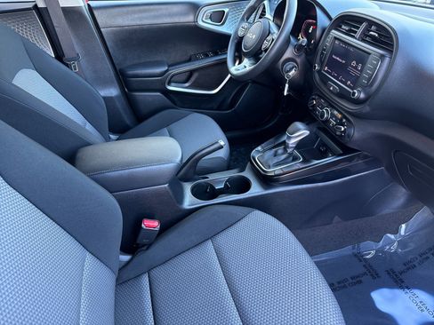 Certified 2024 Kia Soul LX w/ Option Group 015 image 15