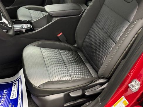 New 2026 Chevrolet Trax LT w/ Driver Confidence Package image 12