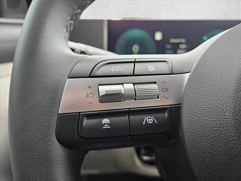 Certified 2025 Hyundai Tucson SEL AWD/4WD image 12