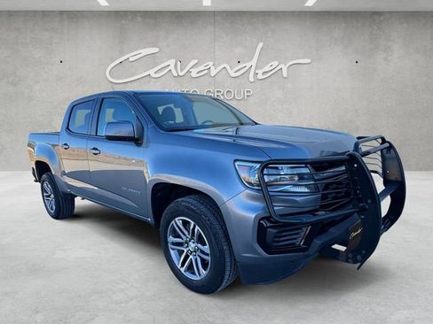 Used 2022 Chevrolet Colorado W/T w/ Custom Special Edition image 2