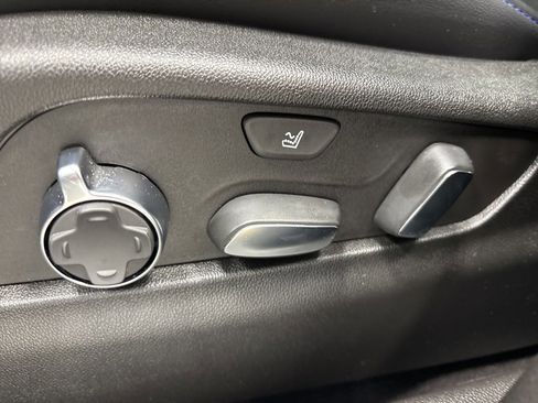 Used 2024 Cadillac XT4 Sport image 19