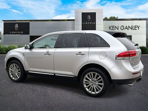 Used 2015 Lincoln MKX AWD w/ Equipment Group 102A image 5