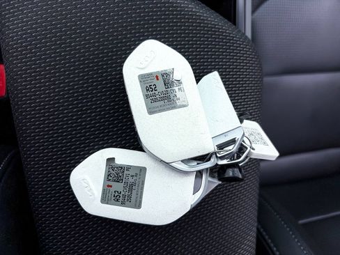 Used 2025 Kia EV6 Wind RWD image 30