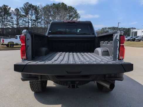 Used 2025 Chevrolet Silverado 2500 ZR2 w/ ZR2 Bison Edition image 16