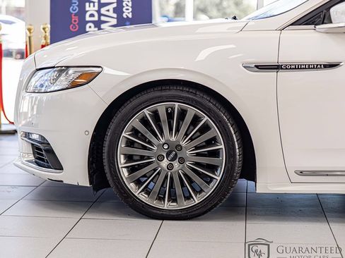 Used 2017 Lincoln Continental Black Label w/ Technology Package AWD/4WD image 7