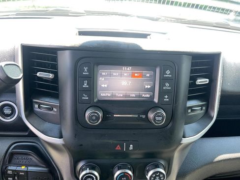 Used 2023 RAM 2500 Big Horn w/ Cold Weather Group AWD/4WD image 19