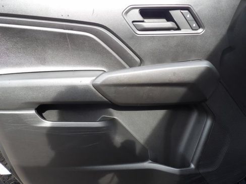 Used 2024 Chevrolet Colorado Trail Boss w/ Advanced Trailering Package AWD/4WD image 12