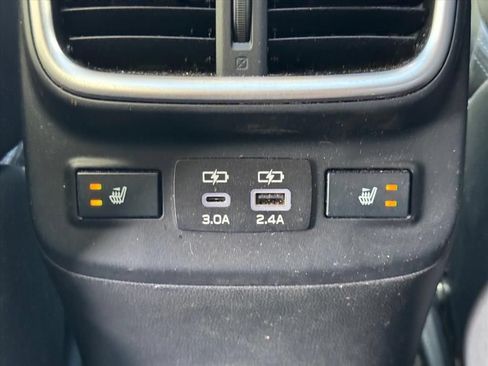 Used 2023 Subaru Outback Touring AWD/4WD image 13