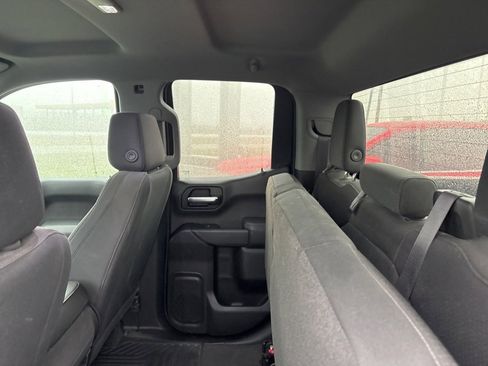 Used 2020 Chevrolet Silverado 1500 Custom w/ Custom Value Package image 10