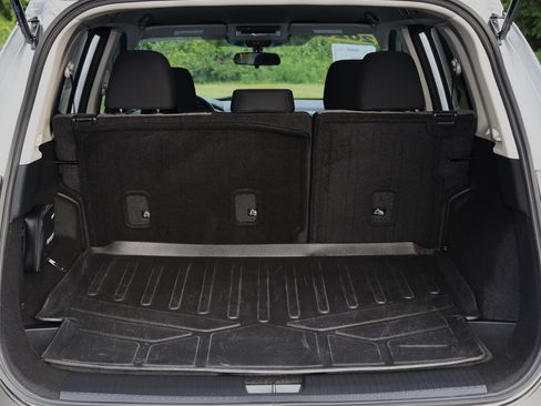 Used 2023 Nissan Rogue SV image 13