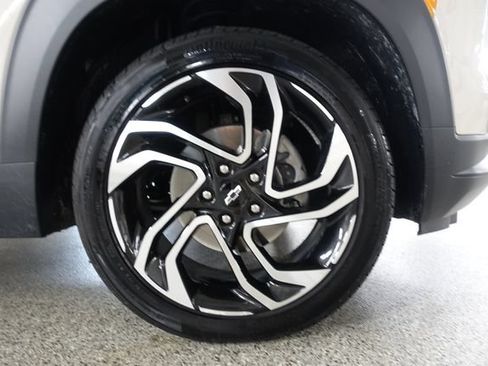 Used 2026 Chevrolet TrailBlazer RS w/ Convenience Package AWD/4WD image 28