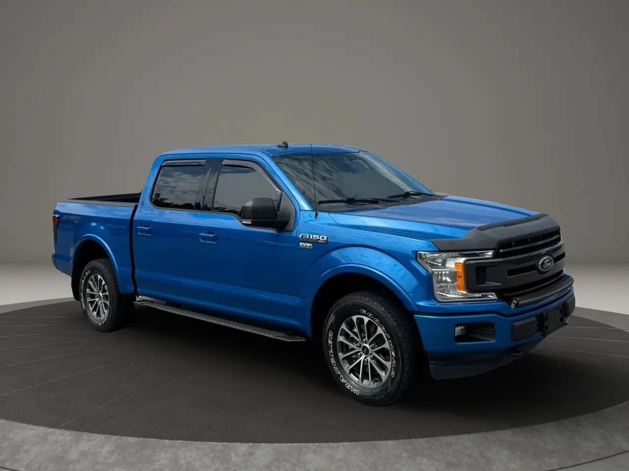 Used 2019 Ford F150 XLT w/ Equipment Group 302A Luxury AWD/4WD image 8