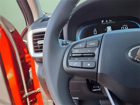 New 2025 Hyundai Venue Limited image 12