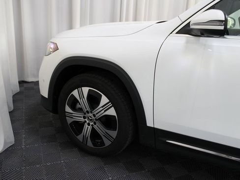 New 2024 Mercedes-Benz EQB 300 4MATIC image 9