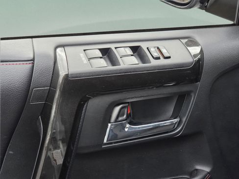 Used 2016 Toyota 4Runner Limited image 10