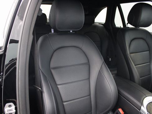 Used 2022 Mercedes-Benz GLC 300 4MATIC image 30