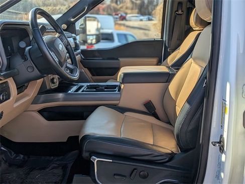 Used 2023 Ford F250 Lariat w/ Lariat Ultimate Package image 14