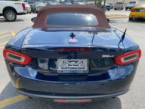 Used 2018 FIAT 124 Spider Lusso image 4