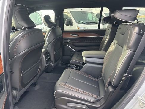 New 2025 Jeep Grand Cherokee L Summit image 13