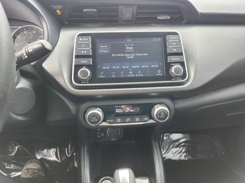 Used 2020 Nissan Kicks SV FWD image 27