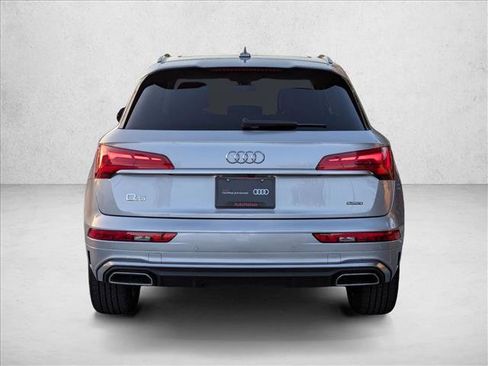 Certified 2025 Audi Q5 2.0T Premium Plus image 7