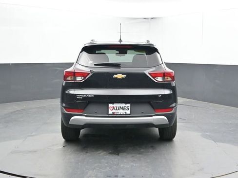 Used 2024 Chevrolet TrailBlazer LT w/ LT Cold Weather Package AWD/4WD image 7