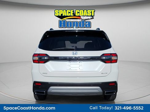 Certified 2023 Honda Pilot Elite image 4