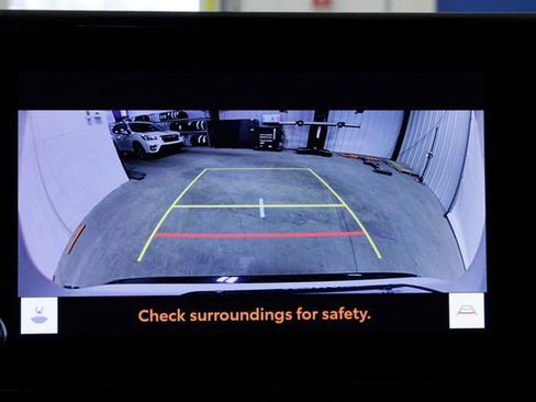 Used 2023 Toyota RAV4 SE w/ Weather & Moonroof Package image 35