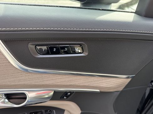 New 2026 Volvo XC90 B5 Plus image 12