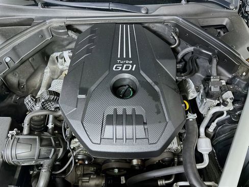 Used 2023 Genesis G70 2.0T w/ Sport Prestige Package RWD image 9