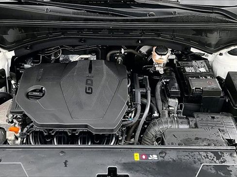 Certified 2025 Kia Sorento S w/ Panoramic Sunroof Package image 9