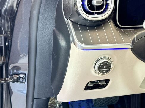 Certified 2025 Mercedes-Benz C 300 Sedan image 10