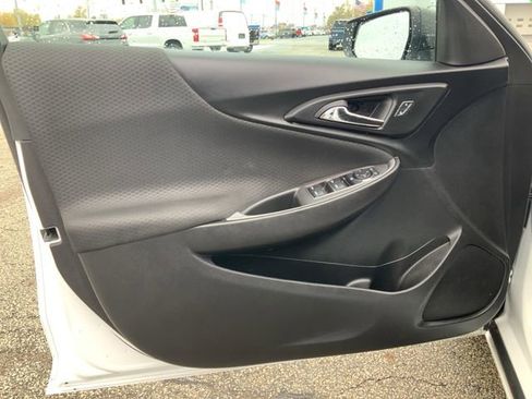 Used 2024 Chevrolet Malibu LS image 14